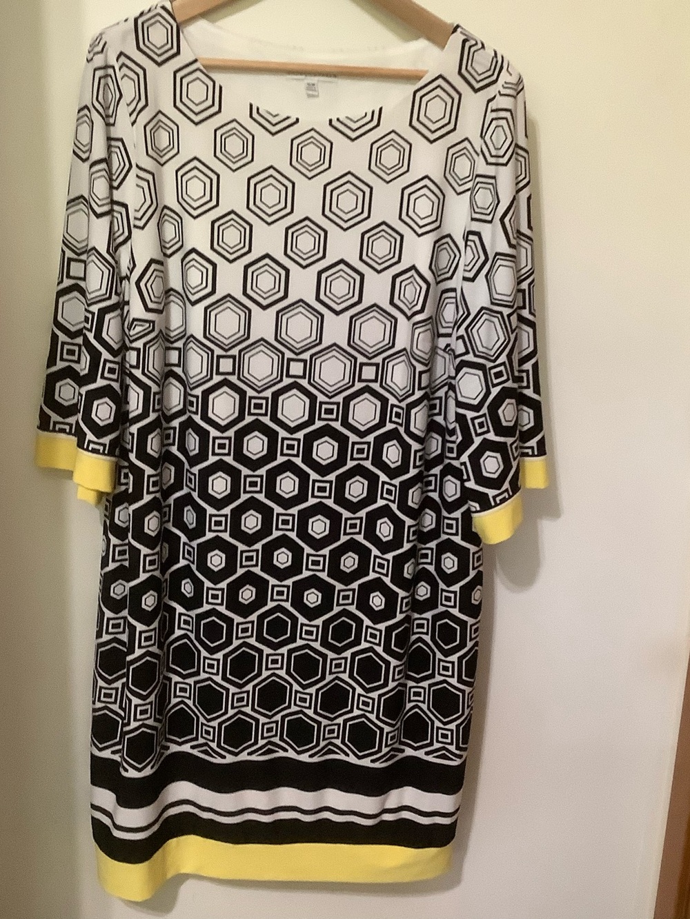 SANDRA DARREN: Geometric Print Black & White Dress with Yellow Trim